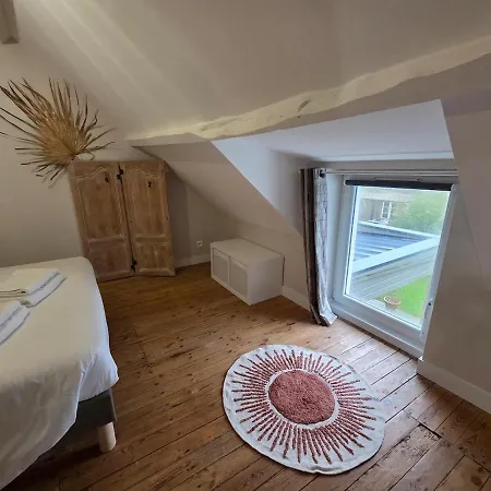 House For 6 People With Garden, Close To Beaches