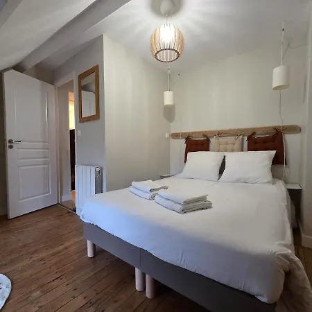 House For 6 People With Garden, Close To Beaches * Saint-Molf